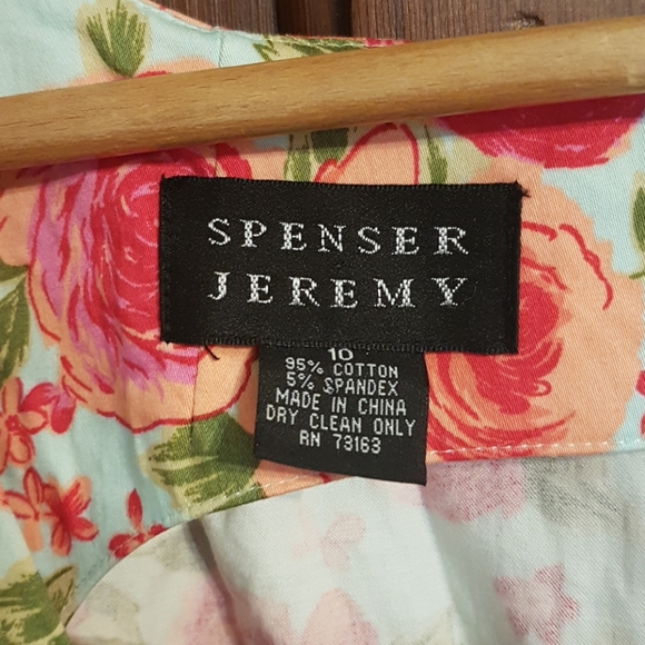 Rose Printed Sleeveless dress - Picture 4 of 4